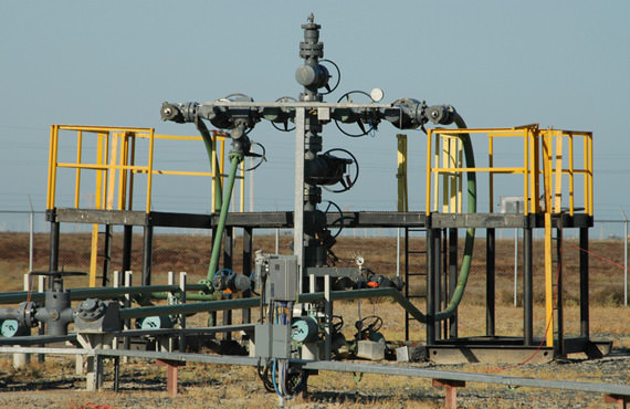 The wellhead is critical surface equipment and is integral to performance and productivity.  The wellhead is critical surface equipment and is integral to performance and productivity.